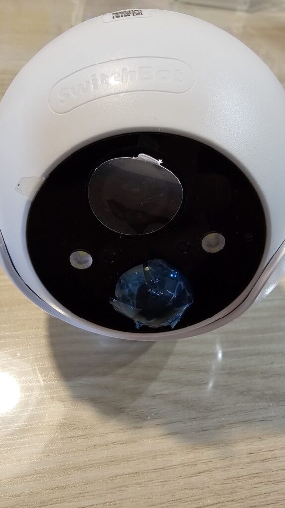 Switchbot屋外カメラ本体を正面から撮った写真